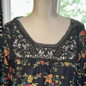 Johnny Was Tunic SZ XL  100% Silk